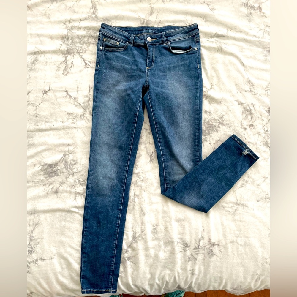 Z1975 Zara Basic Dept Jeans—Women’s size USA 6